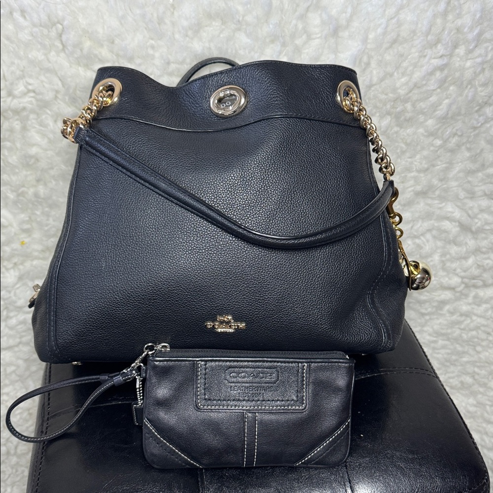 Coach Black Leather Shoulder Bag with Gold Chain